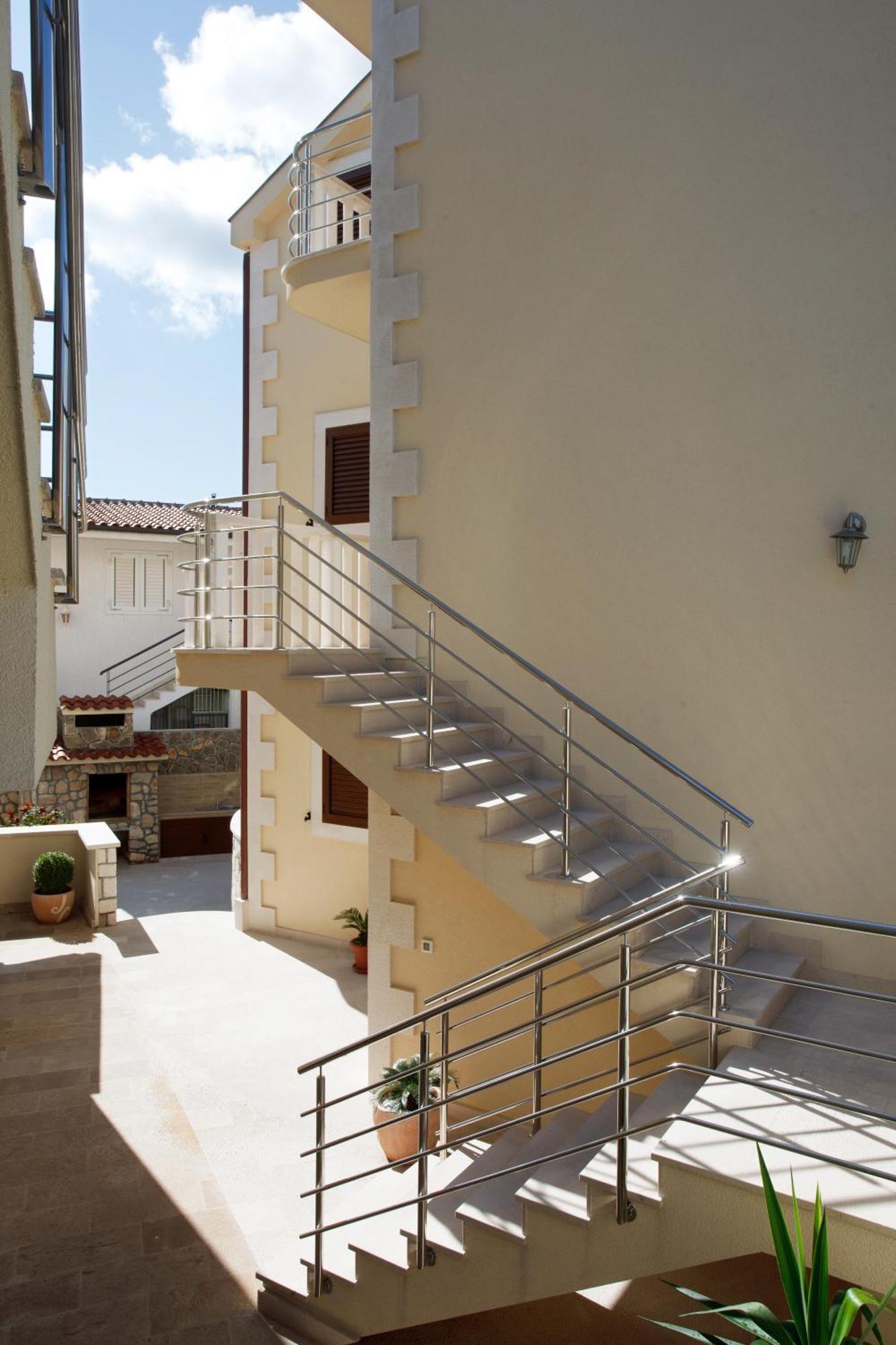 Apartments Tisno - Villa Mare Ngoại thất bức ảnh