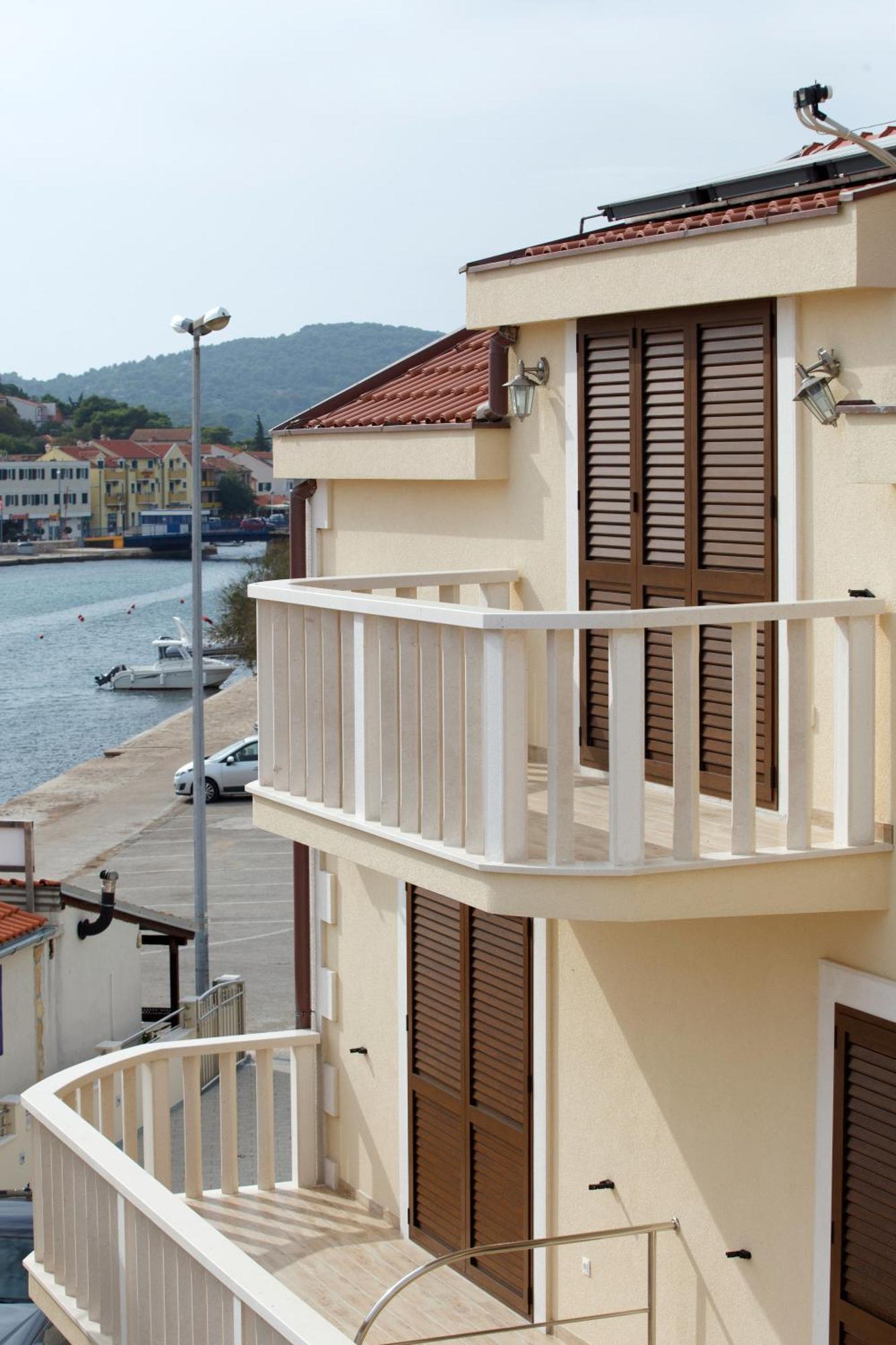 Apartments Tisno - Villa Mare Ngoại thất bức ảnh