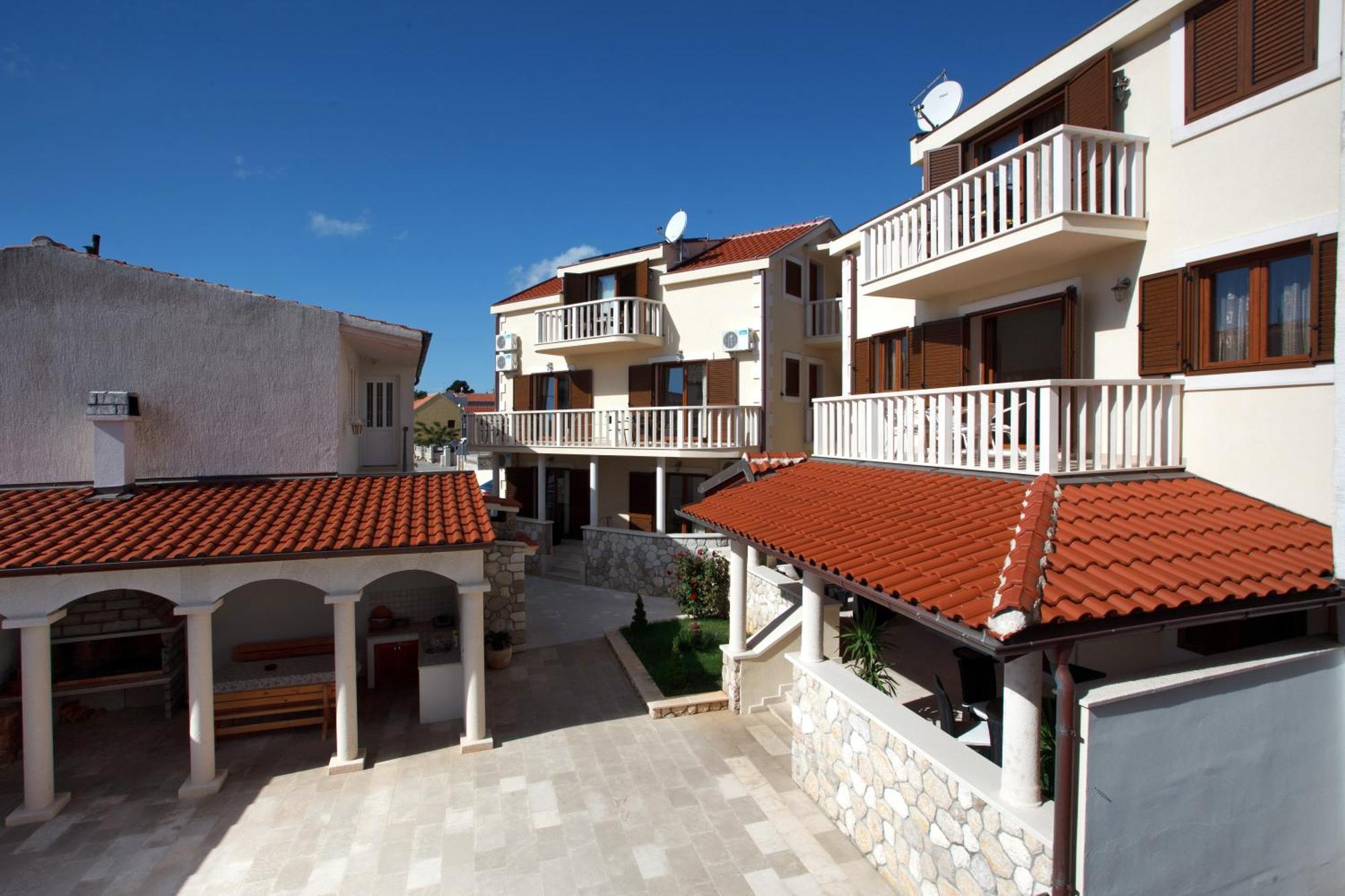 Apartments Tisno - Villa Mare Ngoại thất bức ảnh