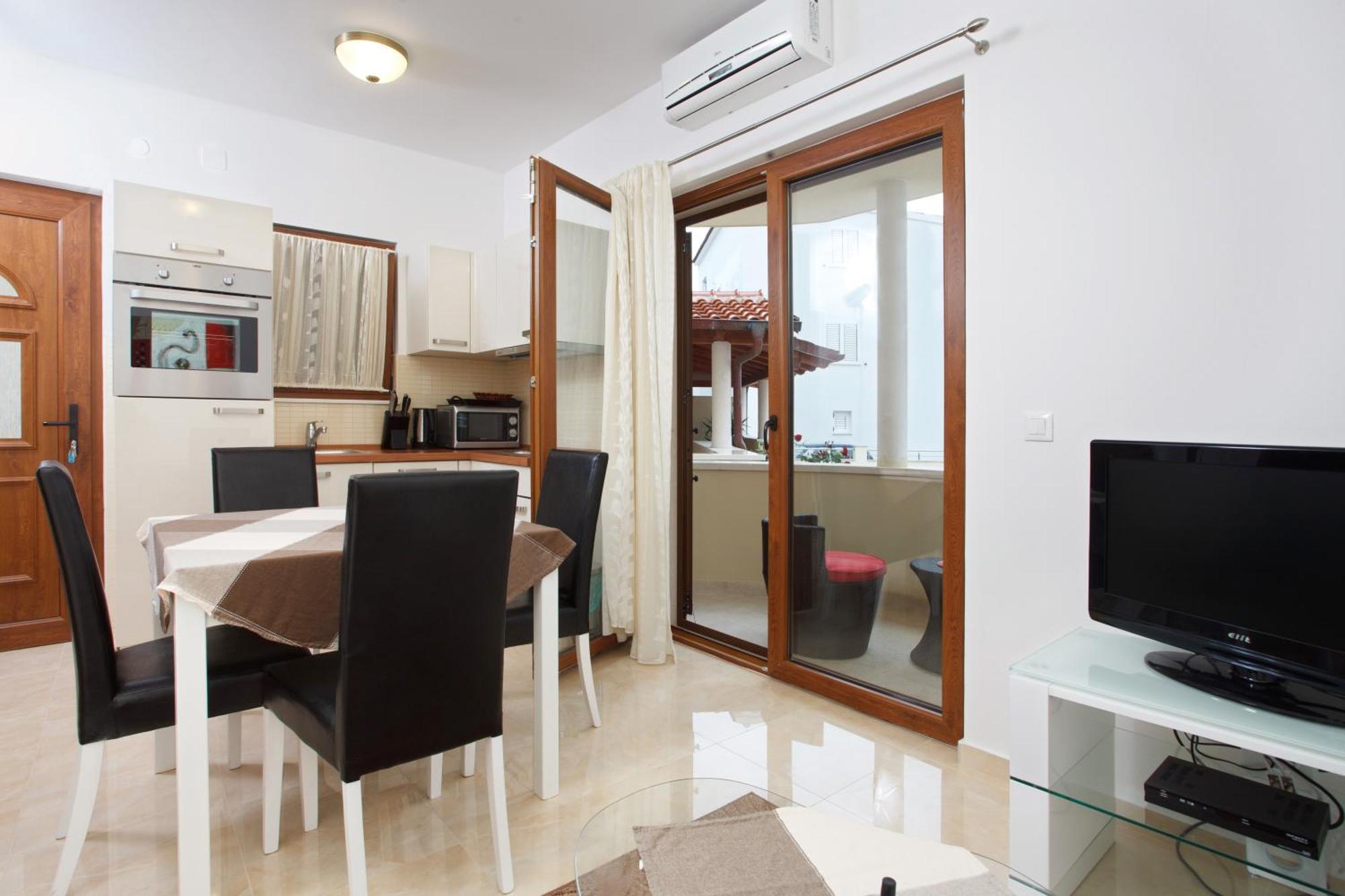Apartments Tisno - Villa Mare Ngoại thất bức ảnh