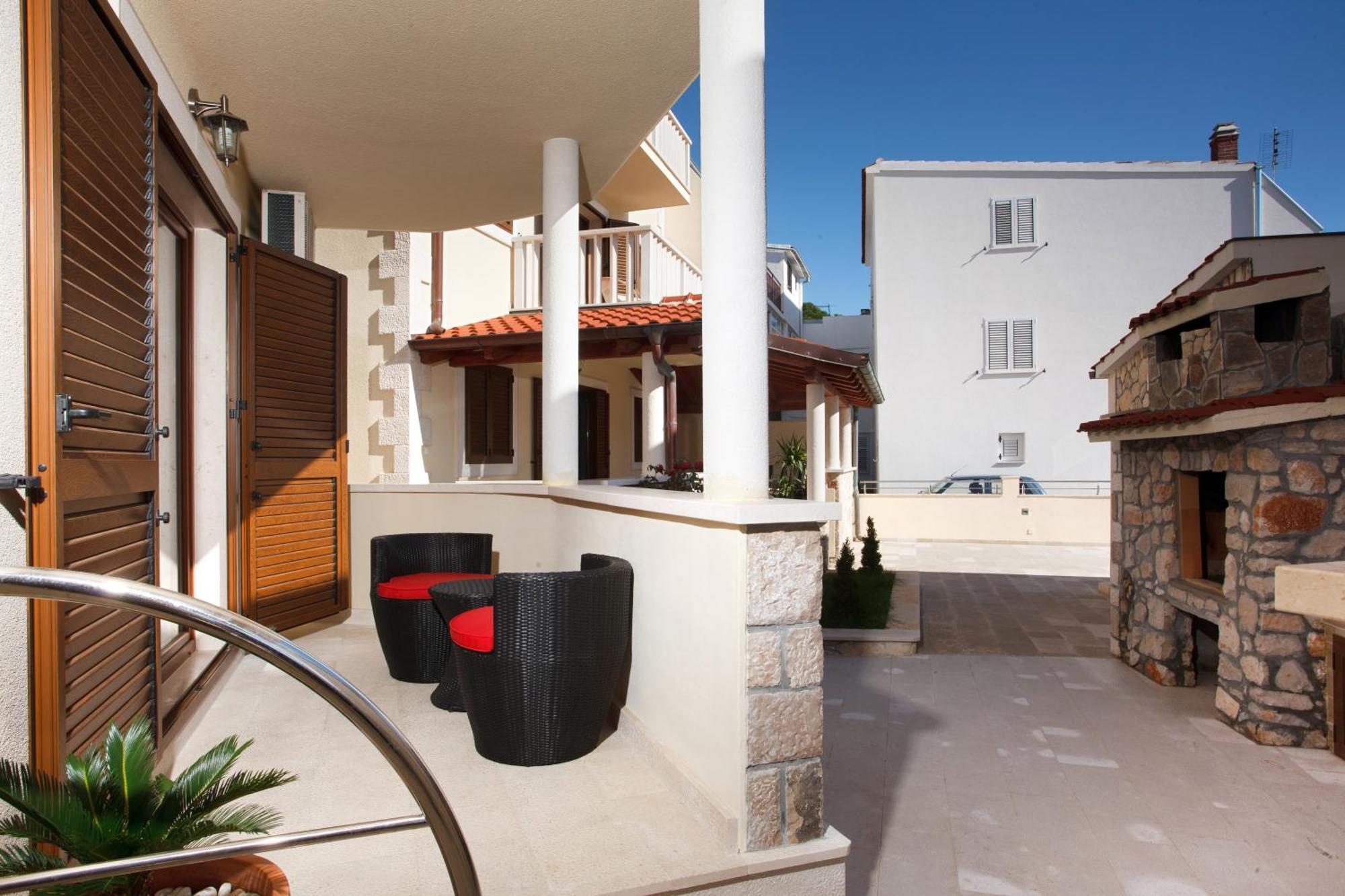 Apartments Tisno - Villa Mare Ngoại thất bức ảnh