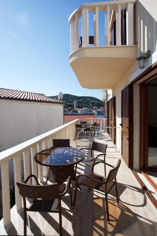 Apartments Tisno - Villa Mare Phòng bức ảnh